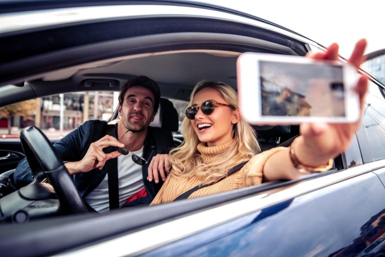 Chi deve pagare il passaggio di proprietà di un auto